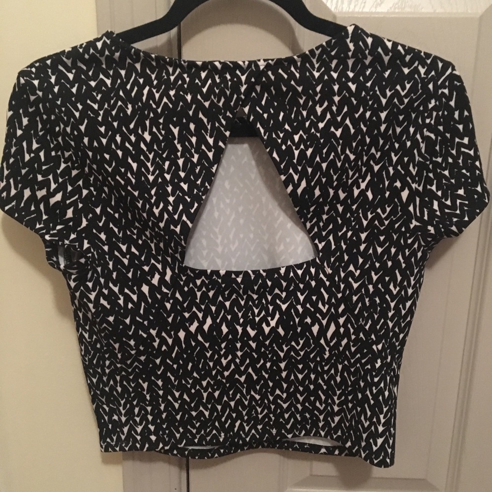 Express crop top NWT